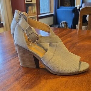 Sonoma Women's Faux Gray Taupe Suede Block Heels 9 1/2